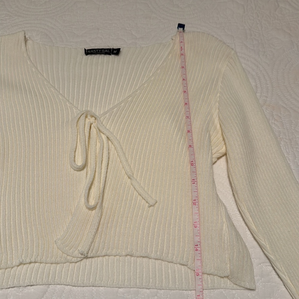 NWOT RARE NastyGal Open Tie Cardigan in Cream Size M - Picture 9 of 16